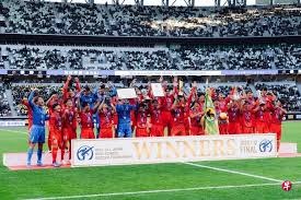 4. 大前锋：扎克·兰多夫