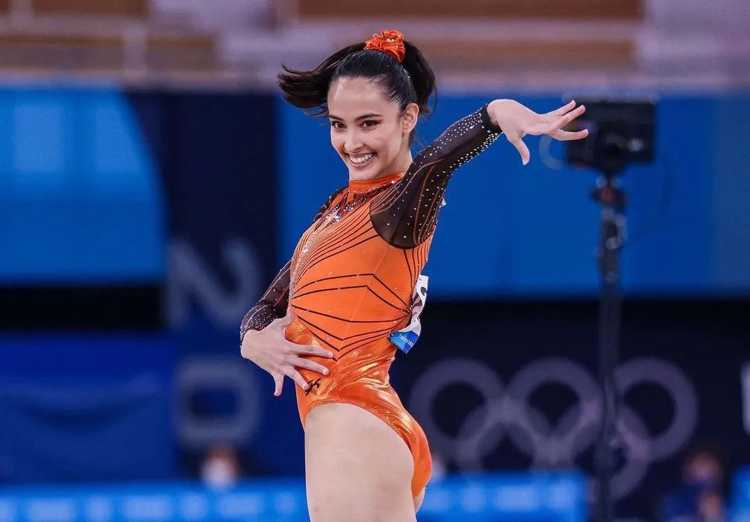 理想 livis 眼镜录的视频，室内灯光环境下